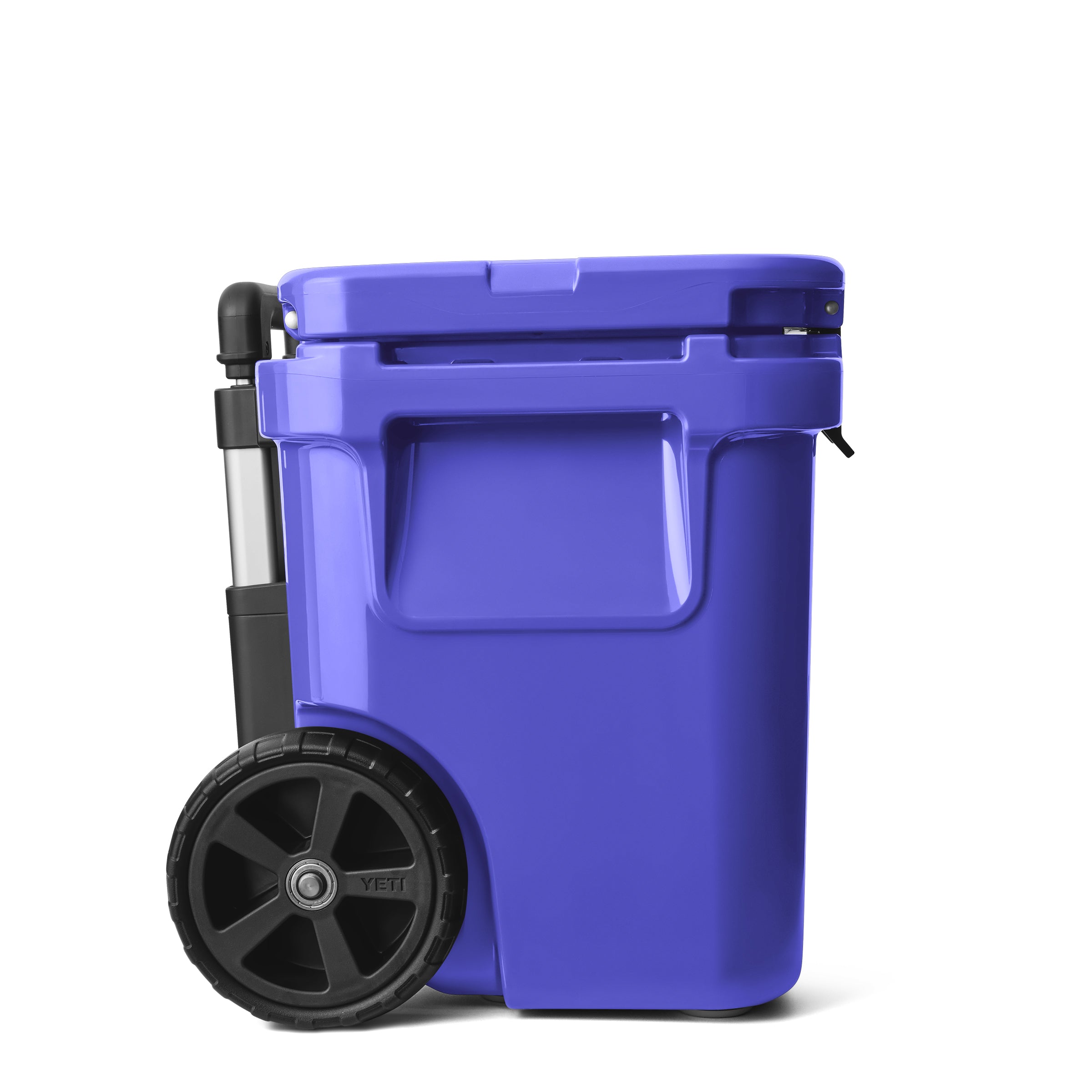 Roadie® 32 Wheeled Cooler - Ultramarine Violet - Image 8