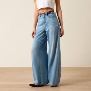 Ultra High Rise Calamity Comfort Wide Leg Jeans