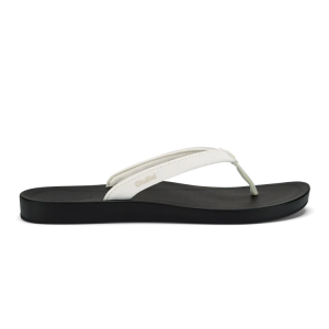 'Uiki - Bright White/Lava Rock