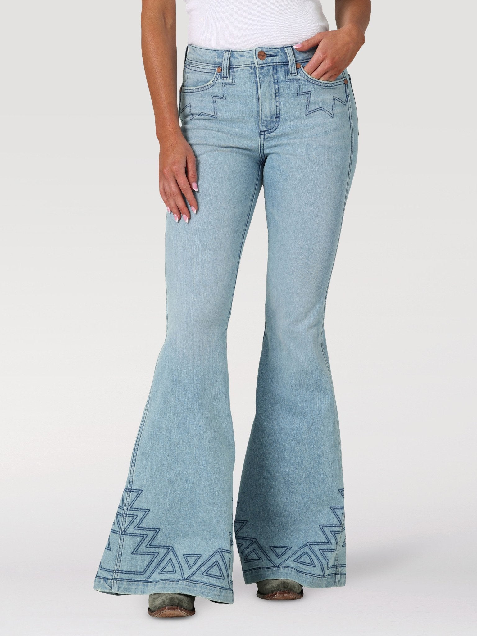 Wrangler® Retro® The Green Jean - Trumpet Flare - Greta