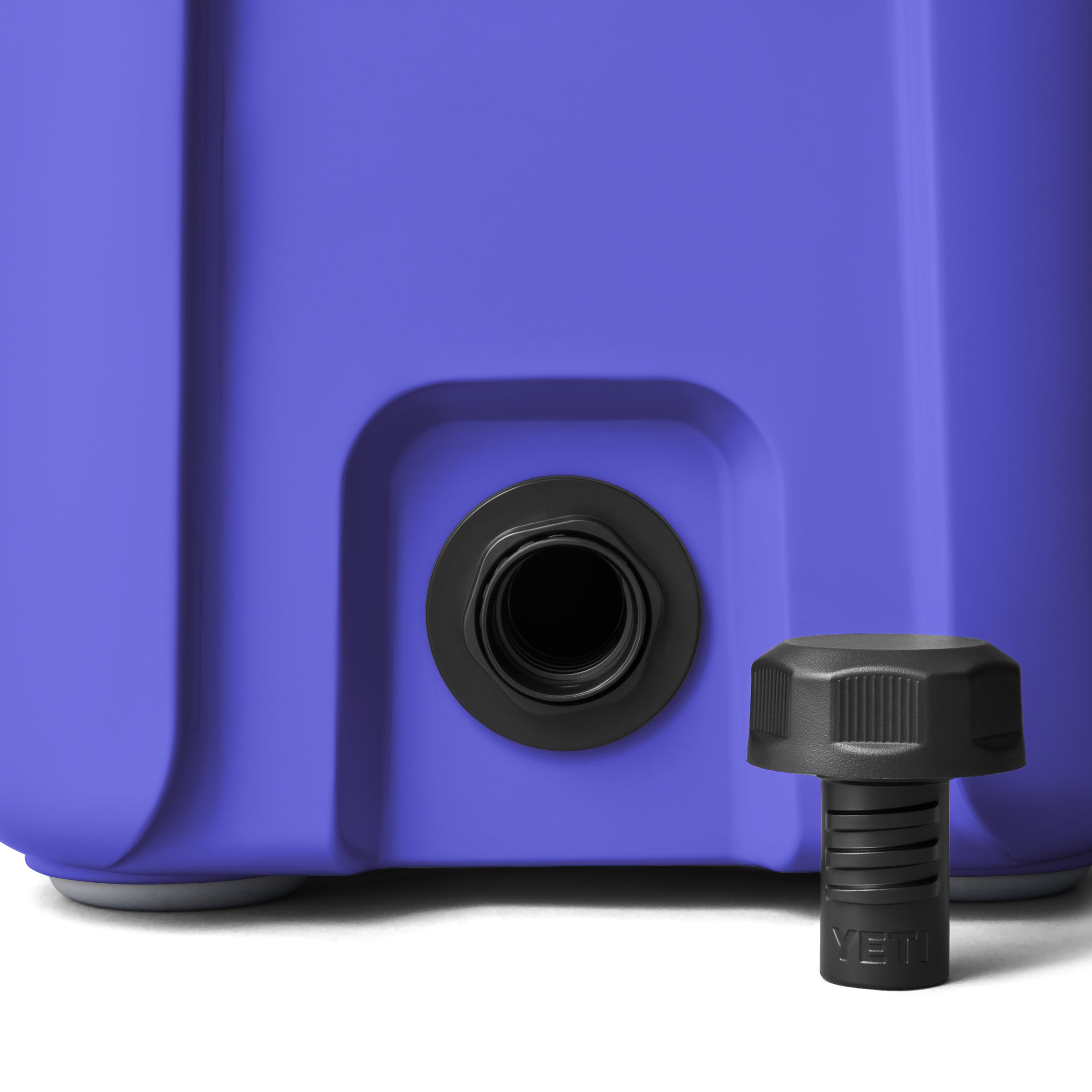 Roadie® 15 Hard Cooler - Ultramarine Violet - Image 4
