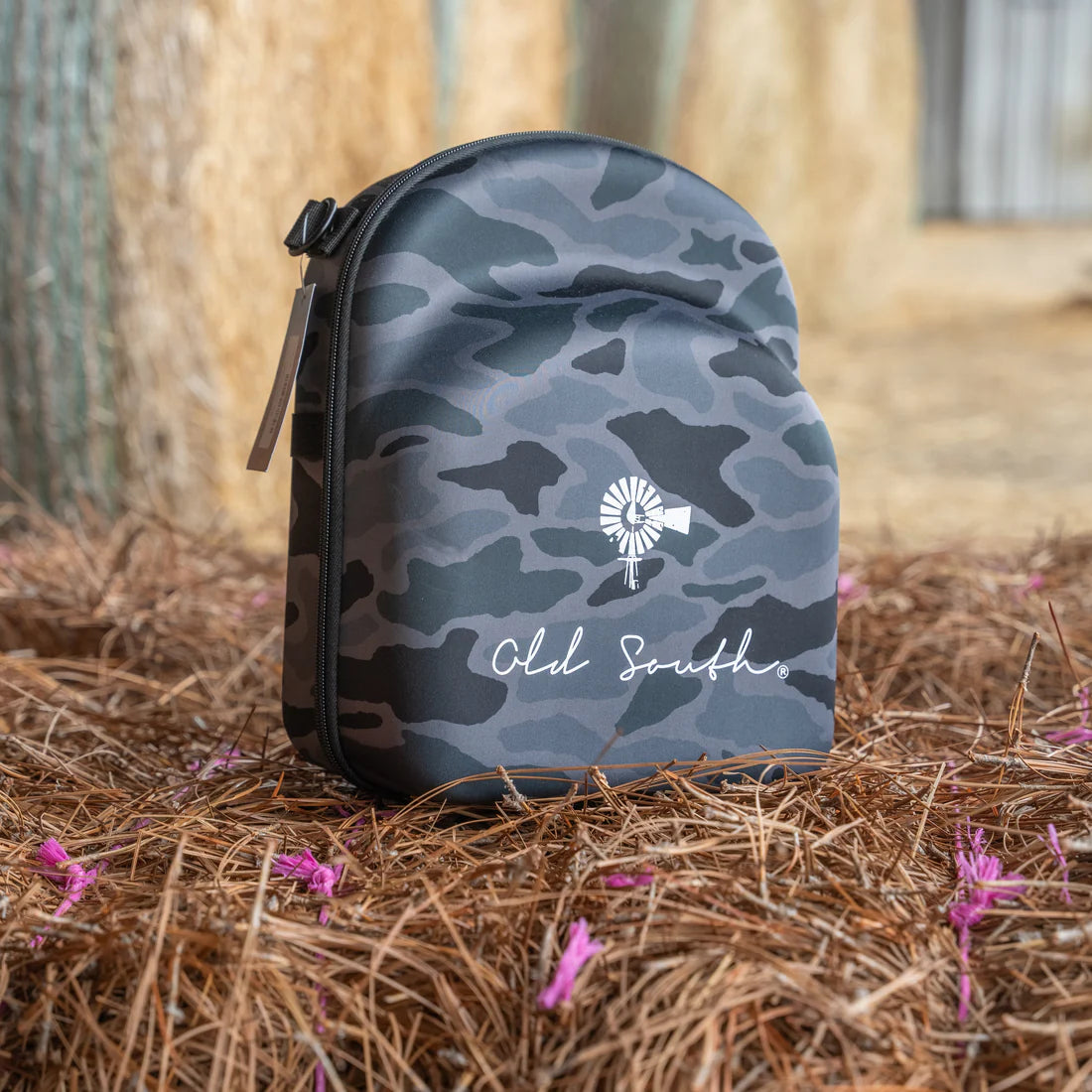 Hat Travel Case - Blackout Camo