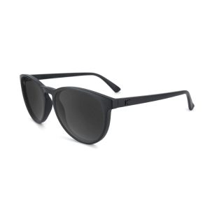 Mai Tais - Black On Black