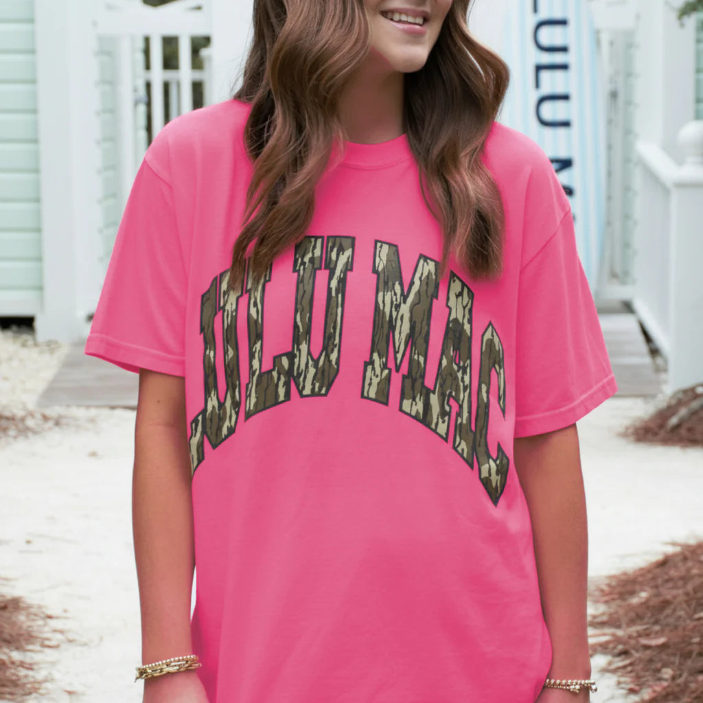Mossy Oak Tee - Neon Pink