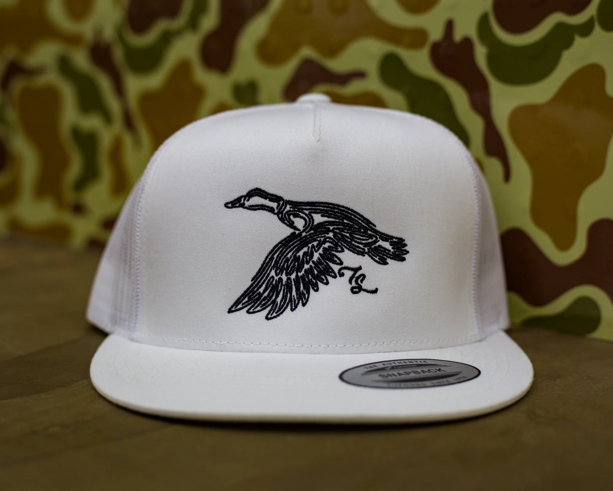 Ghost Duck Trucker - White