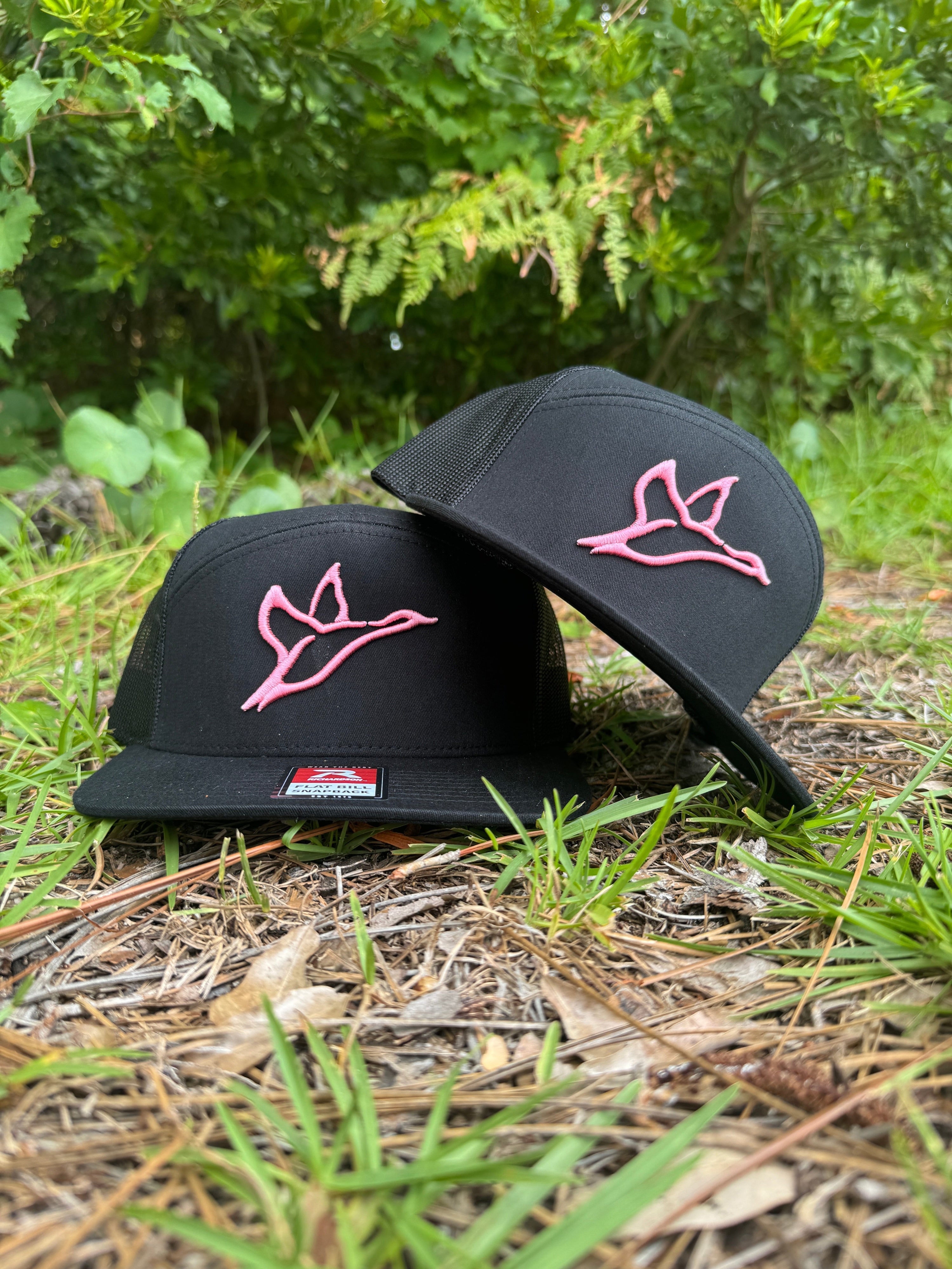 Combat Waterfowl 7 Panel Logo Hat - Black & Pink